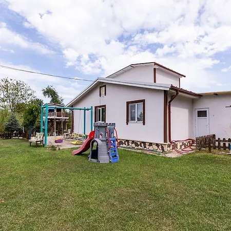 Fascinating House With Treehouse In The Garden Near Kartepe Ski Center * Sakarya (Marmara)
